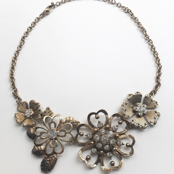 Premier Designs Jewelry - Premier Designs Gold Floral Statement Necklace